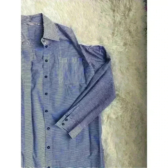 Soft Surroundings cold shoulder button down collared tunic. Size M. - Picture 4 of 6